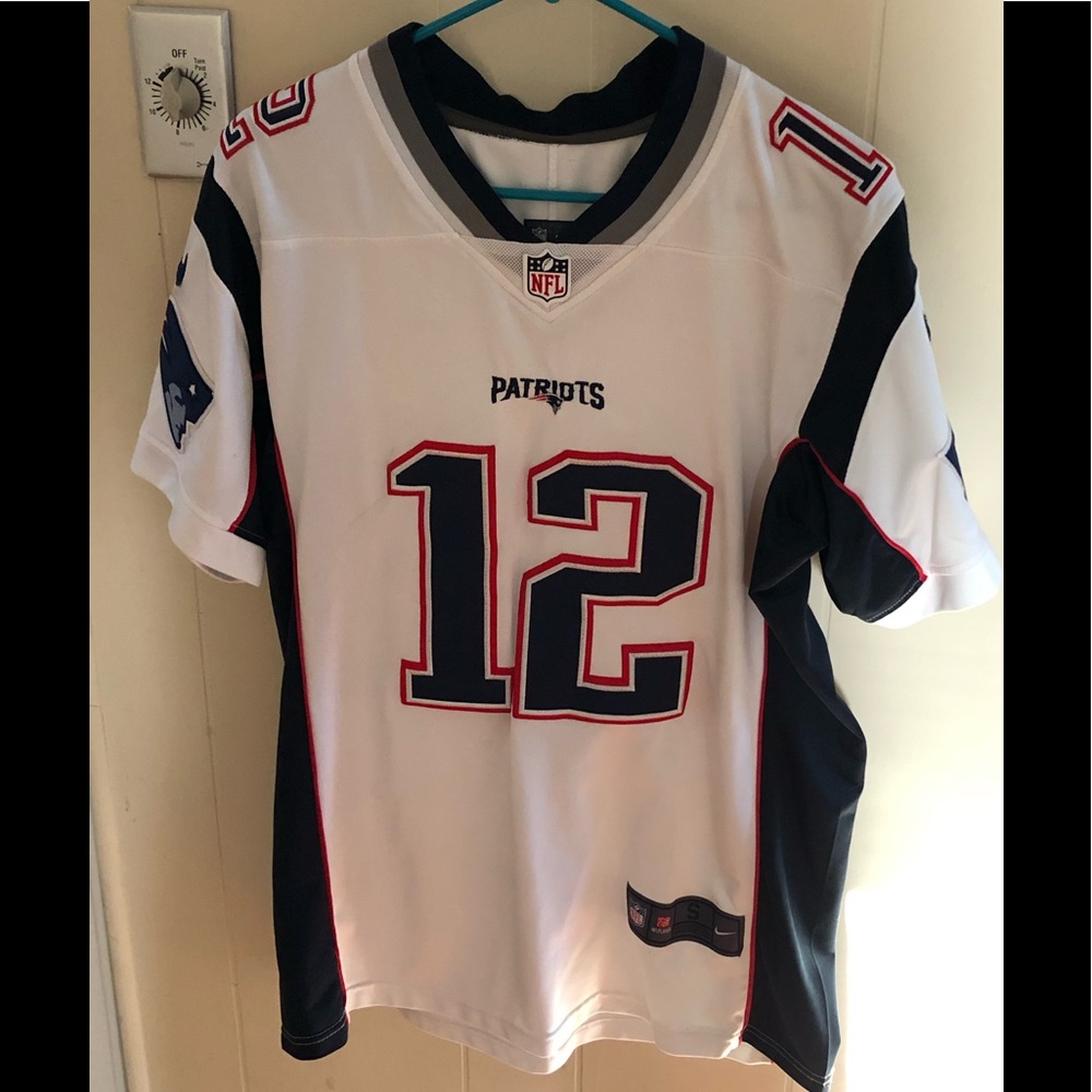 Nike New England Patriots Tom Brady jersey